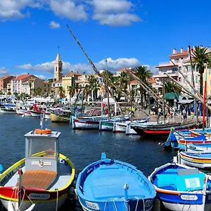 Reve De Coco, Le Port A Pied Sanary-sur-Mer